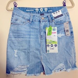 Vintage Reunion Rewash Denim Skirt New With Tags
